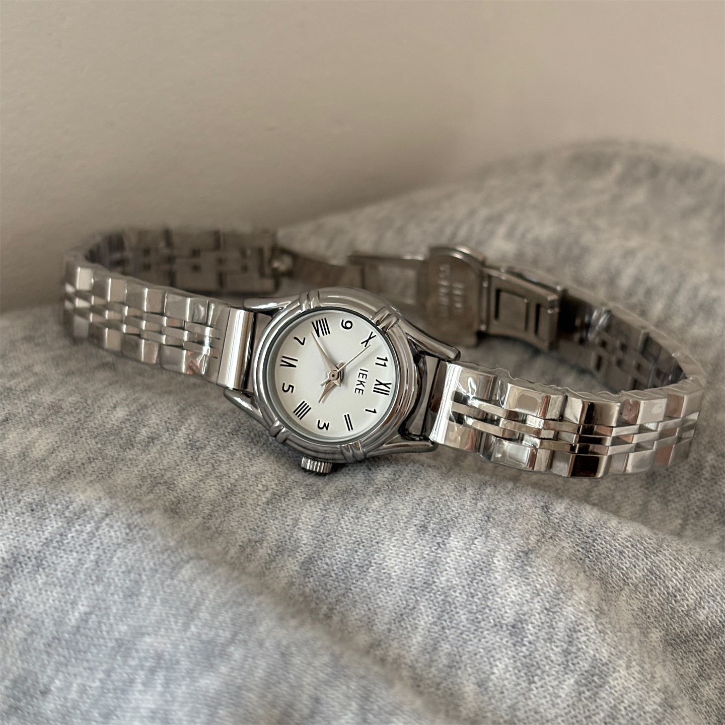 A4 Silver