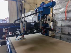 Caricamento automatico ATC Cnc Router di nidificazione macchina Cnc per il pannello di legno mobili taglio e incisione