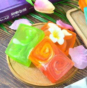 Özel Logo banyo bar sabunu cilt nemlendirici akne kaldırmak çay ağacı yağı sabunu el yapımı doğal bitki yüz sabunu - Product Image 4