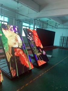 ป้ายและการแสดงผลดิจิทัลไฮเทคของจีน RGB P3 HD สุดเซ็กซี่วิดีโอ LED ในร่ม - Product Image 2