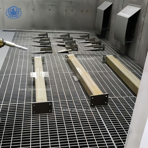 New Type Steel Structure Workpiece Cheap Sandblasting Room Sand <strong>Blast</strong> Cabin with Automatic Recovery System - Product Image 2