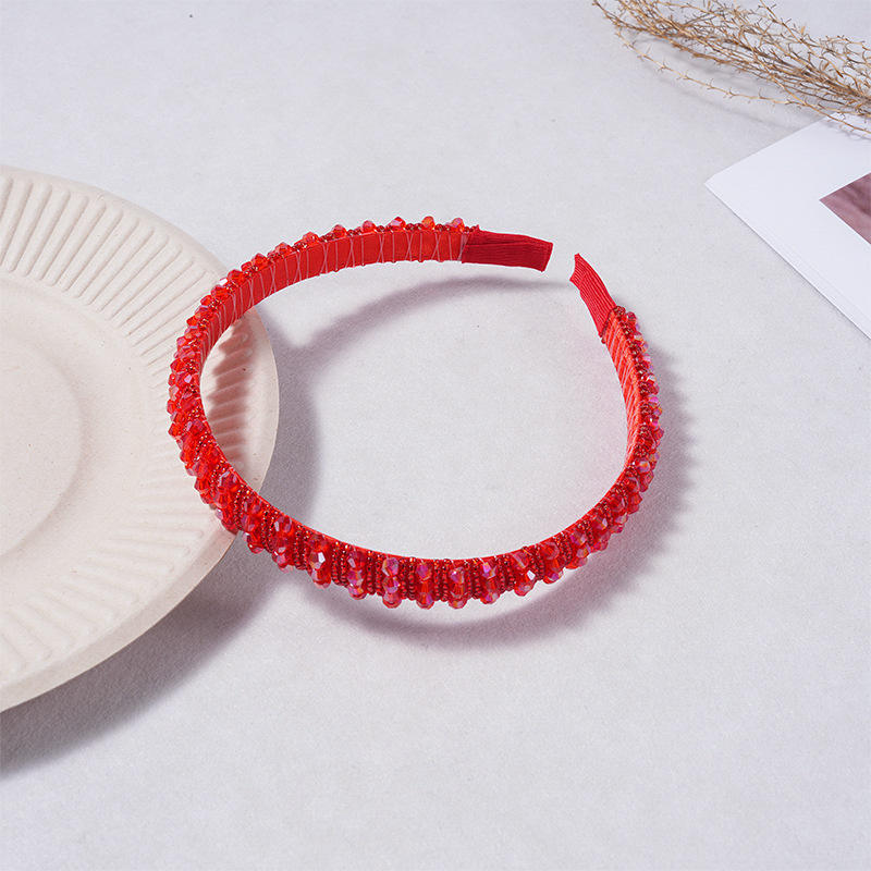 สีแดงเข้ม + แผ่นผ้าสีแดง