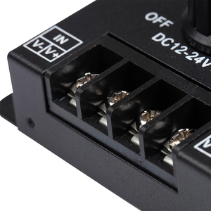 LEDシングルカラーライトストリップコントローラーフレキシブルアイアンシェル調光器手動ノブスイッチ付き12V 24V 30A 1チャンネル出力 - Product Image 5