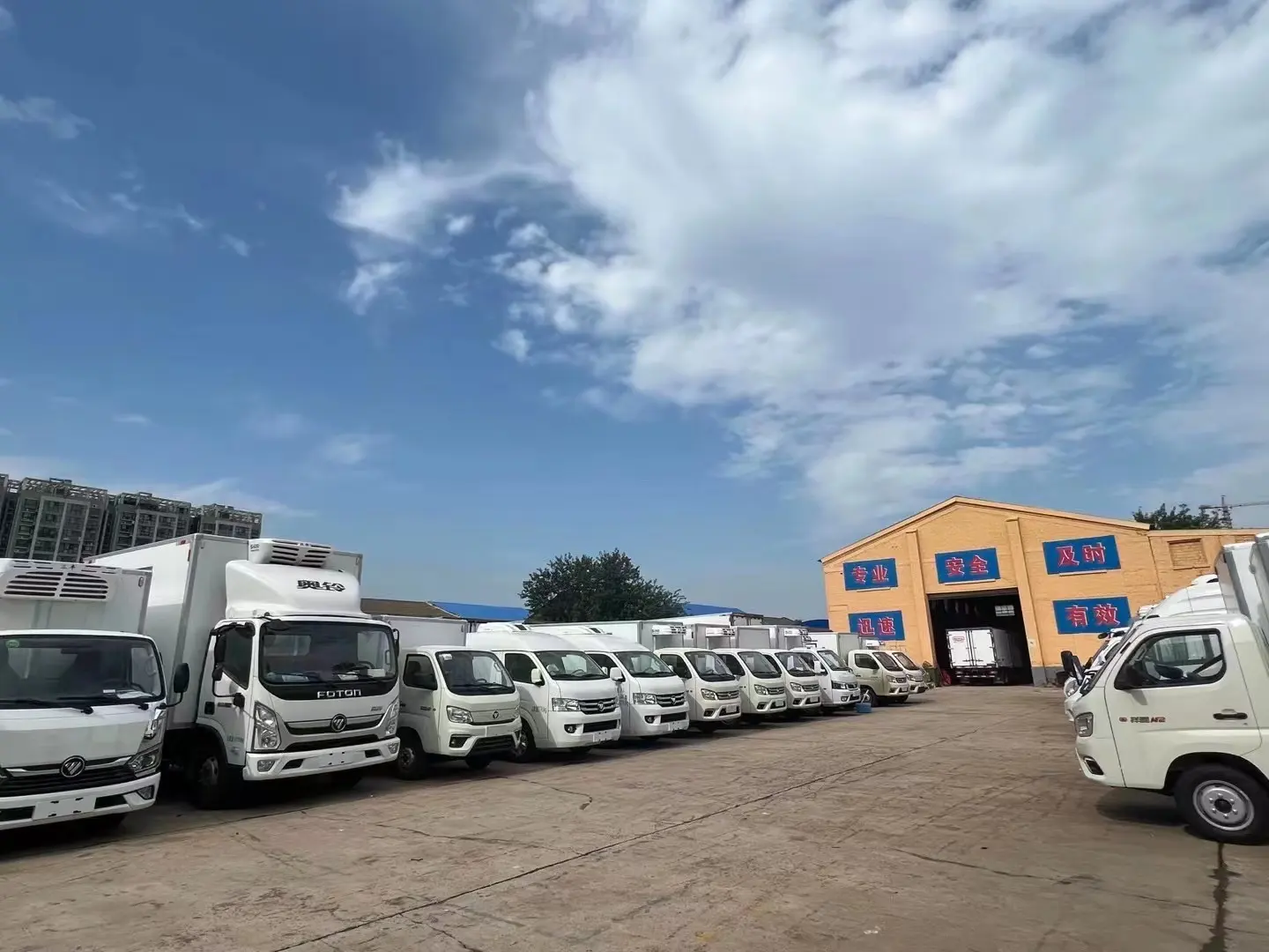 Fabrika fiyat promosyon TENGSUNATIC yüksek kalite soğutmalı kamyon soğuk hava tertibatlı kamyon satılık