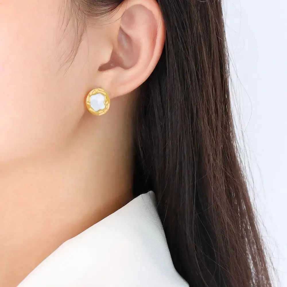 Beach Jewelry 18k Gold Plated Stainless Steel Mother Shell Stud Earrings Retro Irregular Pearl White Mother-Of-Pearl Earrings