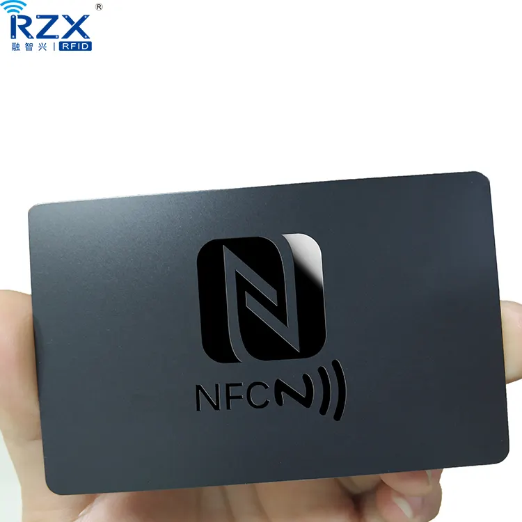 13.56Mhz plastique Nfc carte de visite carte RFID pour l'information des médias sociaux programmable