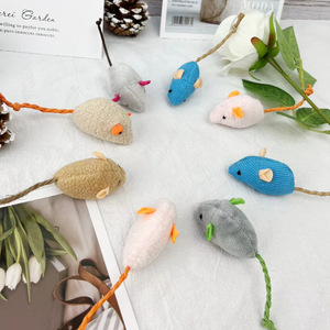 Los mejores productos Juego de juguetes para gatitos Catnip Gatito Juguete interactivo Piel de conejo Gato Ratón Juguete - Product Image 5