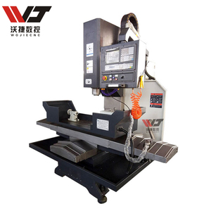 Hobi freze makinesi <span class=keywords><strong>XK7132</strong></span> 3 eksen CNC dikey işleme merkezi