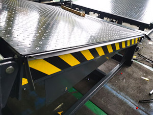 Factory Customized Size and Color <strong>Dock</strong> <strong>Leveler</strong> <strong>Loading</strong> <strong>Container</strong> Stationary <strong>Dock</strong> <strong>Leveler</strong> - Product Image 5