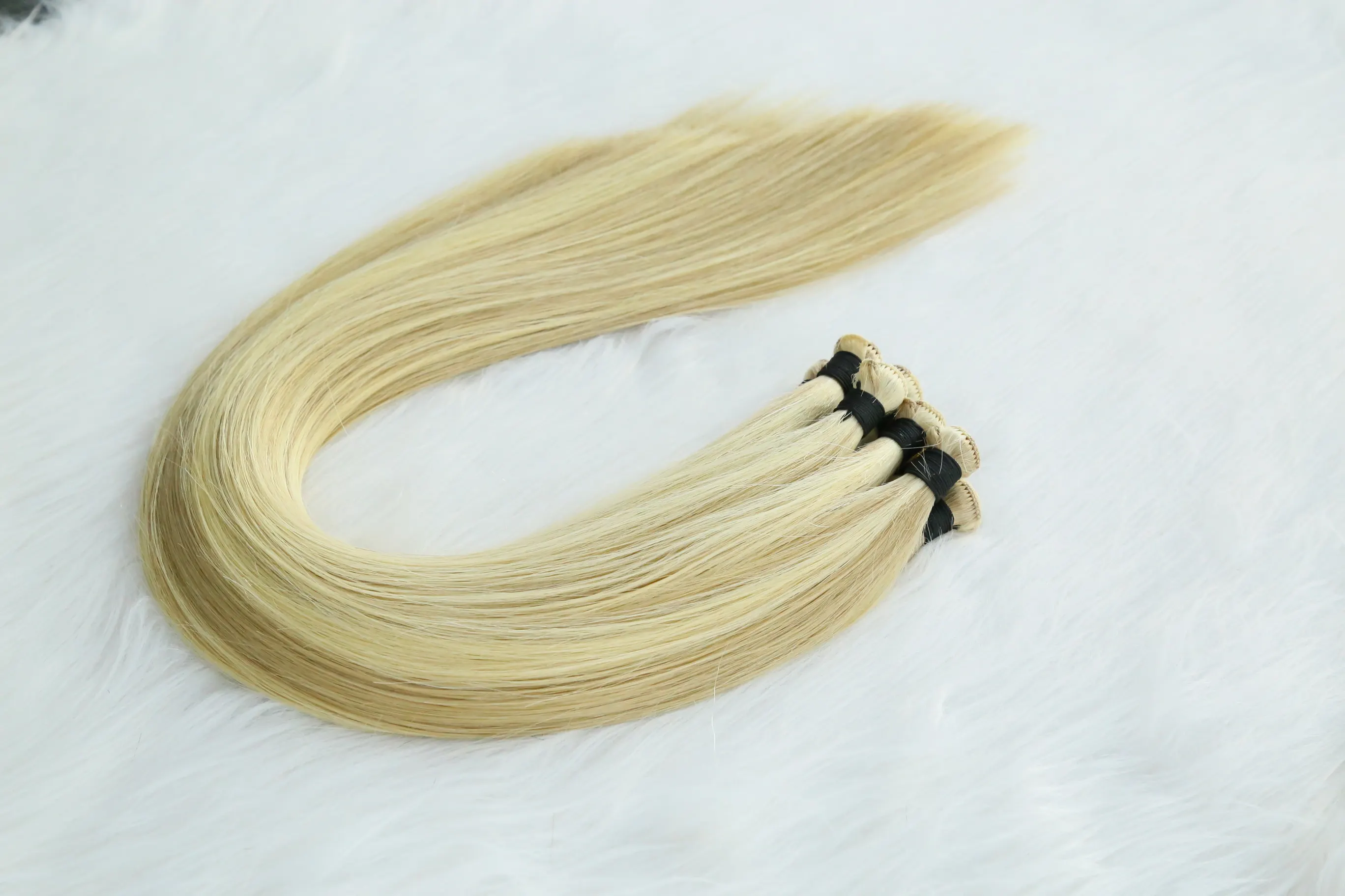 Usine simple donneur 100% cheveux alignés sur les cuticules brutes Remy noués à la main Double trame cheveux noués à la main