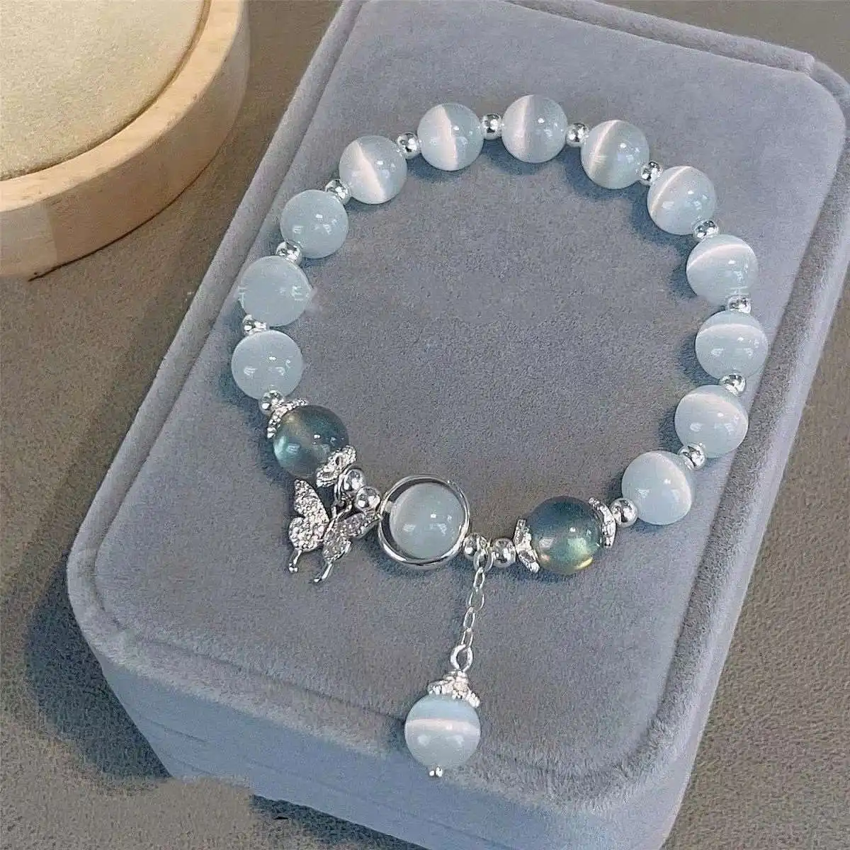 Vente en gros de bracelets en cristal Diy Charm Design Candy Charms Tassel Butterfly Bracelet Bead Bracelet New for Women
