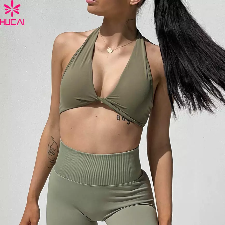 สีเขียวโอลิเวอร์