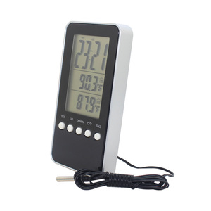 Reloj despertador electrónico de temperatura interior y exterior con pantalla LCD de tres columnas electrónico de escritorio para el hogar con cable - Product Image 4