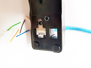 อุปกรณ์จับจีบและทดสอบสายเคเบิ้ลเครื่องมือหนีบ Rj45สีแดง Rj45 Pro - Product Image 2
