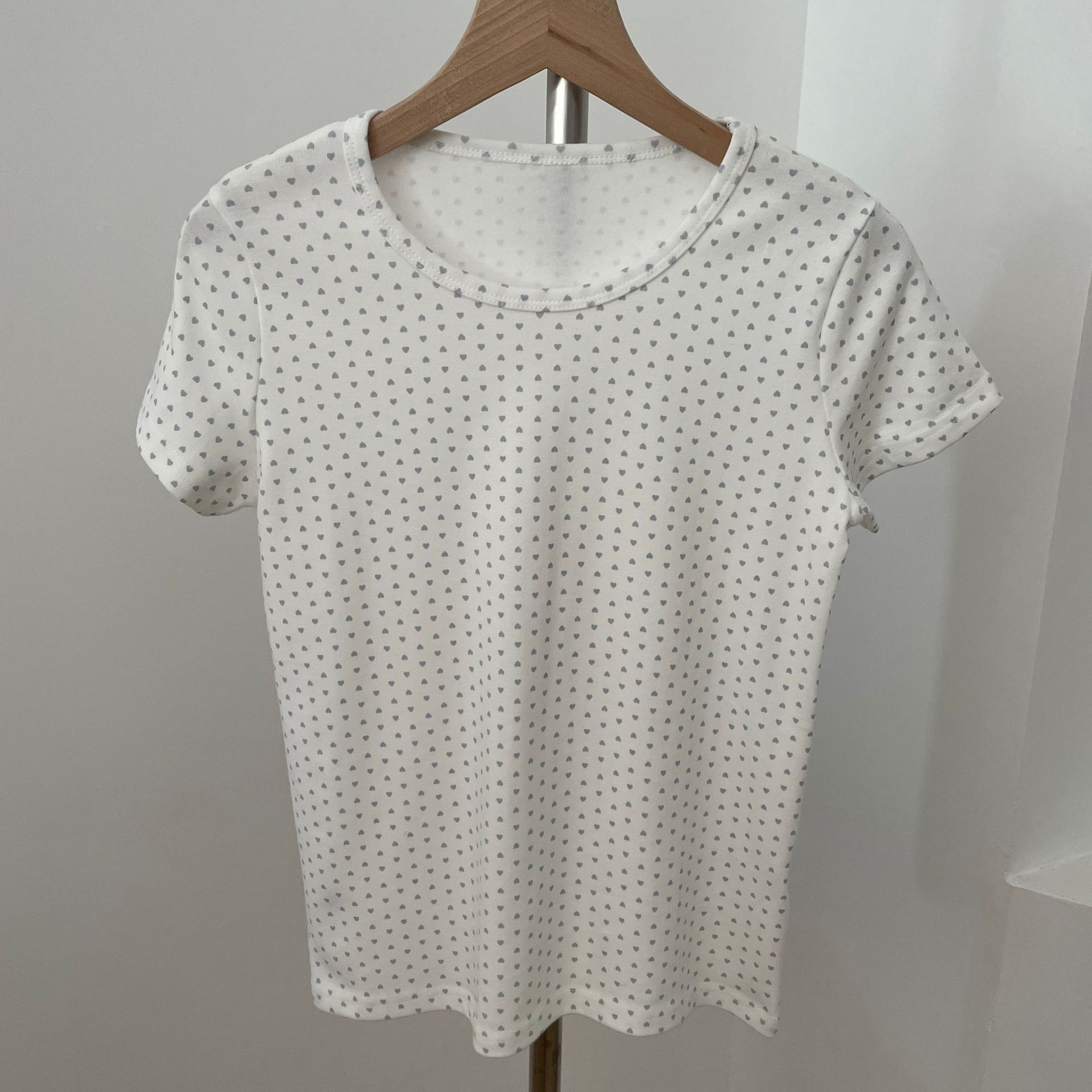 Coeur bleu sur blanc - T-Shirt
