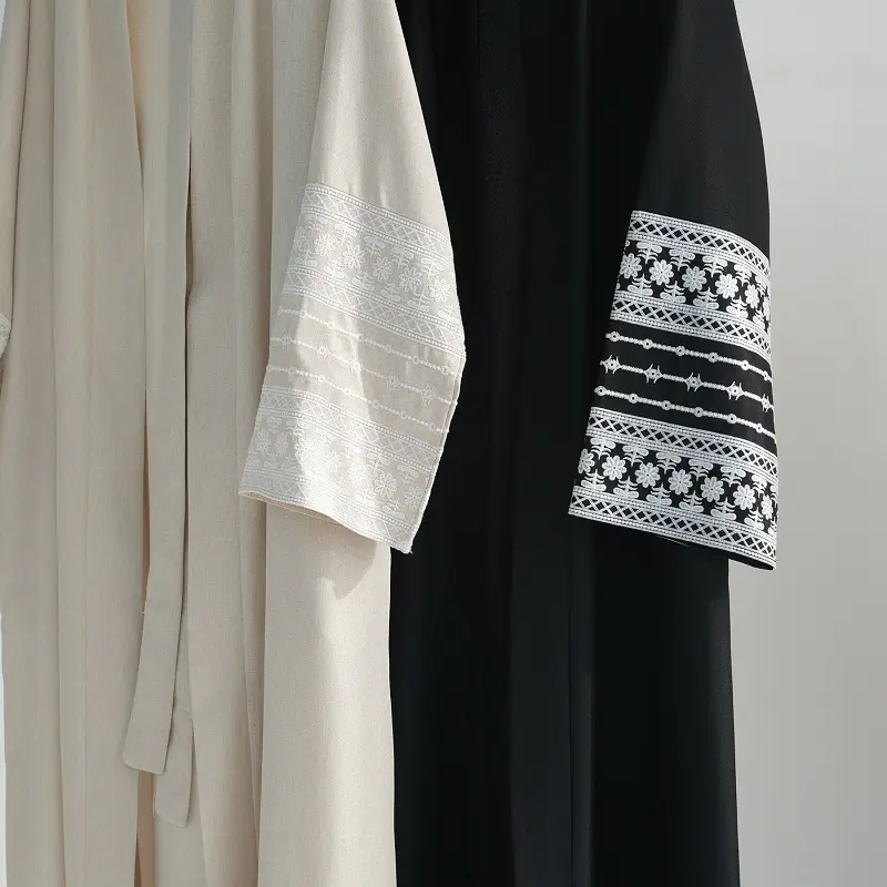 Maxi abito bianco dubai alla moda niqab plissettato nuove signore chiuse abaya grossista disegni 2023 vrouwen produttori musulmani per le donne