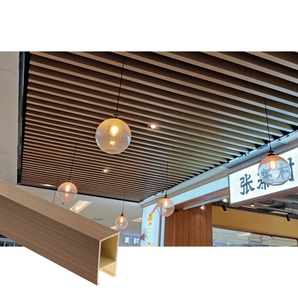 Modèle intérieur 3D de conception de panneau de plafond suspendu étanche WPC Carreaux de plafond pour décoration intérieure
