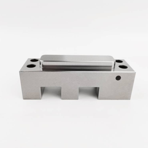 Hochwertige CNC-Verarbeitung Teile produktion Gedrehte Fertigungs maschine Kleine Dienstleistungen und Drehmaschine CNC-Verarbeitung - Product Image 6