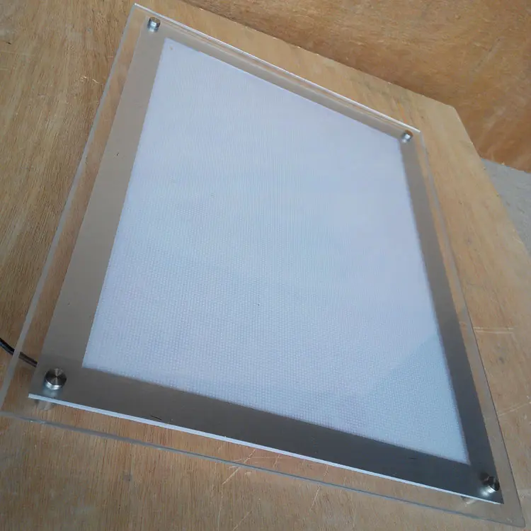 Panneau acrylique Support de table éclairé par les bords Boîte à lumière en cristal led pour l'affichage du menu Commande de table de restaurant