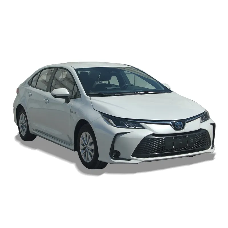 Vendita calda a buon mercato auto Toyota 1.5L auto abbastanza usate Toyota Corolla Automobile per adulti famiglia