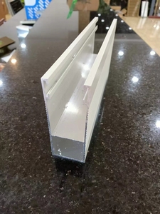 Alumínio durável rolo obturador porta guia trilho acessório moderno design janela rolamento obturador acessórios