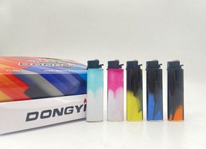 东益批发一次性塑料打火机礼品定制标志带设计图案的香烟 - Product Image 2