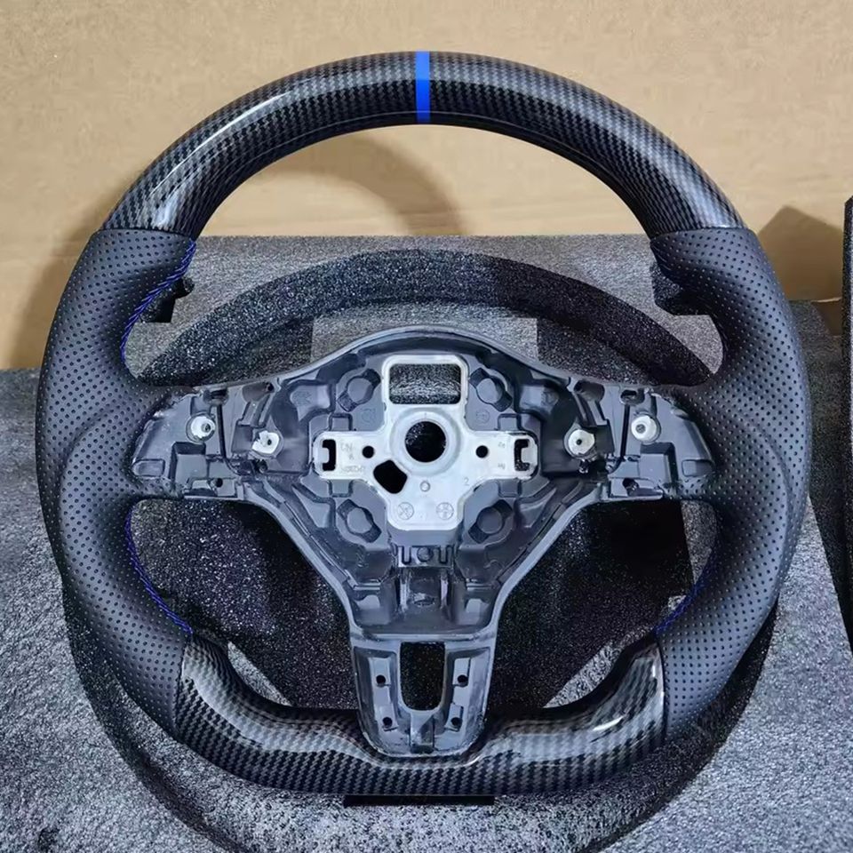 Fibre de carbone bleue