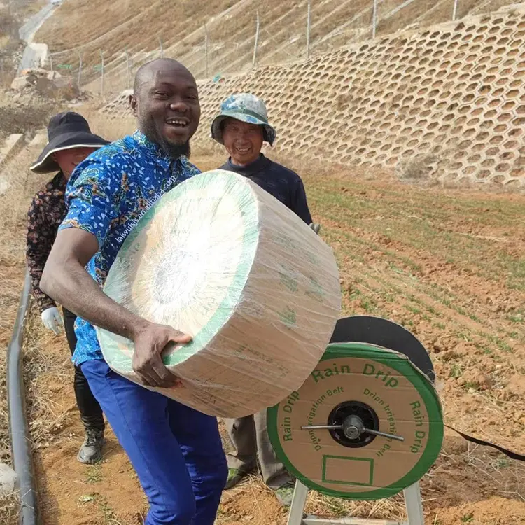 Venda direta da fábrica kit de irrigação de irrigação sistema agrícola de terras agrícolas 16mm fita gotejadora de irrigação emissora plana interna