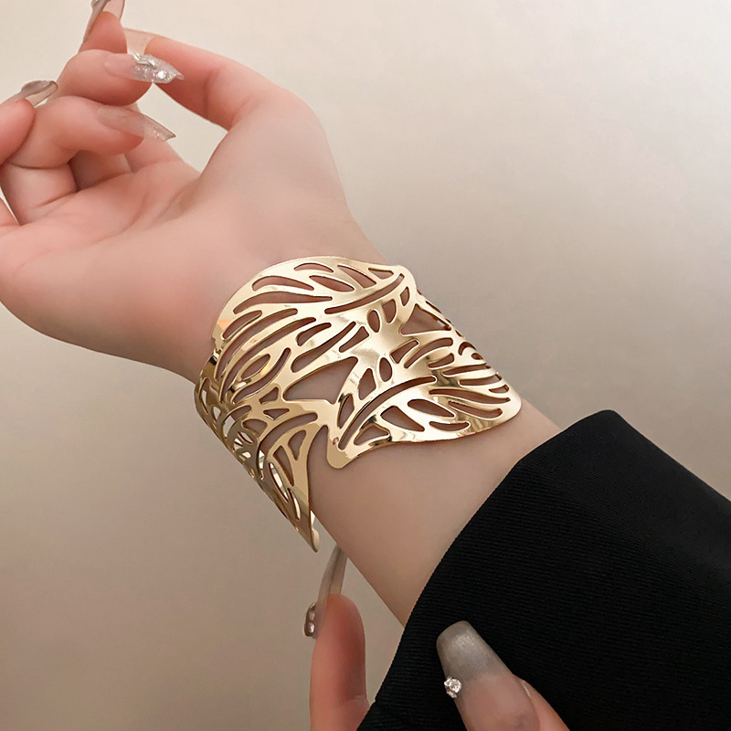 14 # Bracelet-gold-leaves