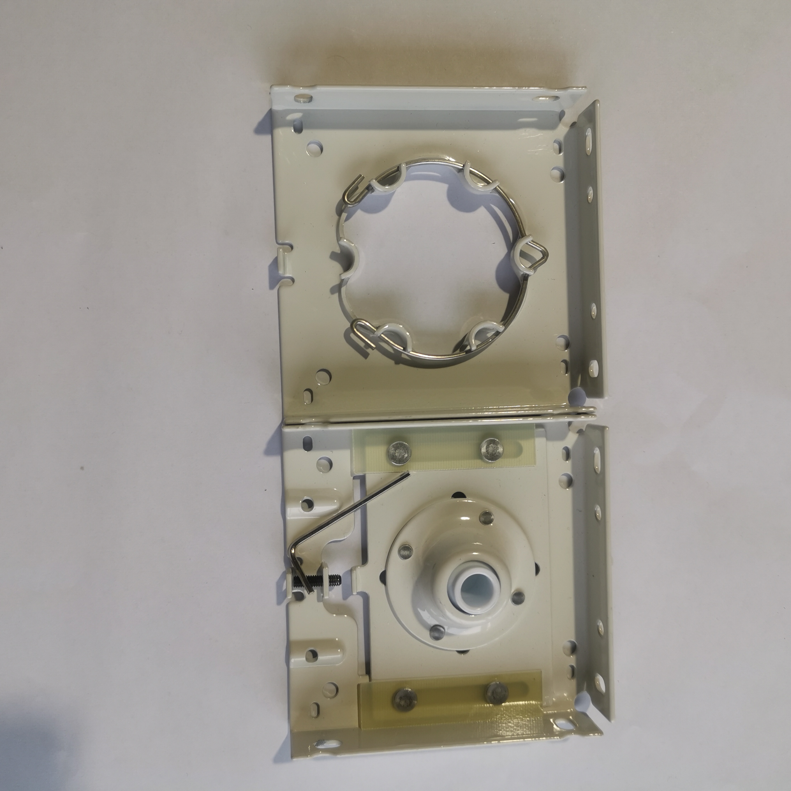 สีขาว