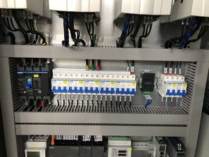 Pannello di controllo della pompa dell'acqua a frequenza variabile 7.5kW per programmazione PLC e apparecchiature di distribuzione dell'alimentazione con Display HMI - Product Image 6