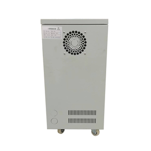 Regulador de voltaje automático trifásico de CA de 380V, estabilizador de voltaje de 10kVA para uso industrial