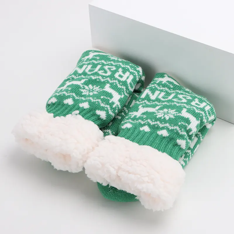 Motif de wapiti de Noël chaussettes doublées en laine tricotée épaisse pour femmes chaussettes en laine antidérapantes pantoufles en peluche chaudes chaussettes heureuses