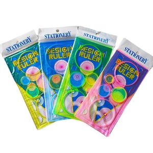 มัลติฟังก์ชั่เด็กหลากหลาย Spirograph วาดไม้บรรทัดพลาสติกสีสีสุ่ม - Product Image 1