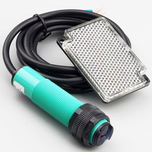 Retro-riflettente fotoelettrico interruttore di prossimità per la rilevazione di oggetti Opachi E3F-R2NK 6-36vdc Ottico Sensore Fotoelettrico - Product Image 1