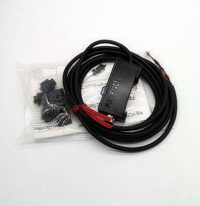 KEYENCE Digital sensores de fibra óptica FS2-60 amplificador de fibra NPN nuevo original - Product Image 2