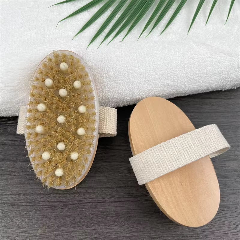 #126 Herbe bois + poils de sanglier + perle de massage