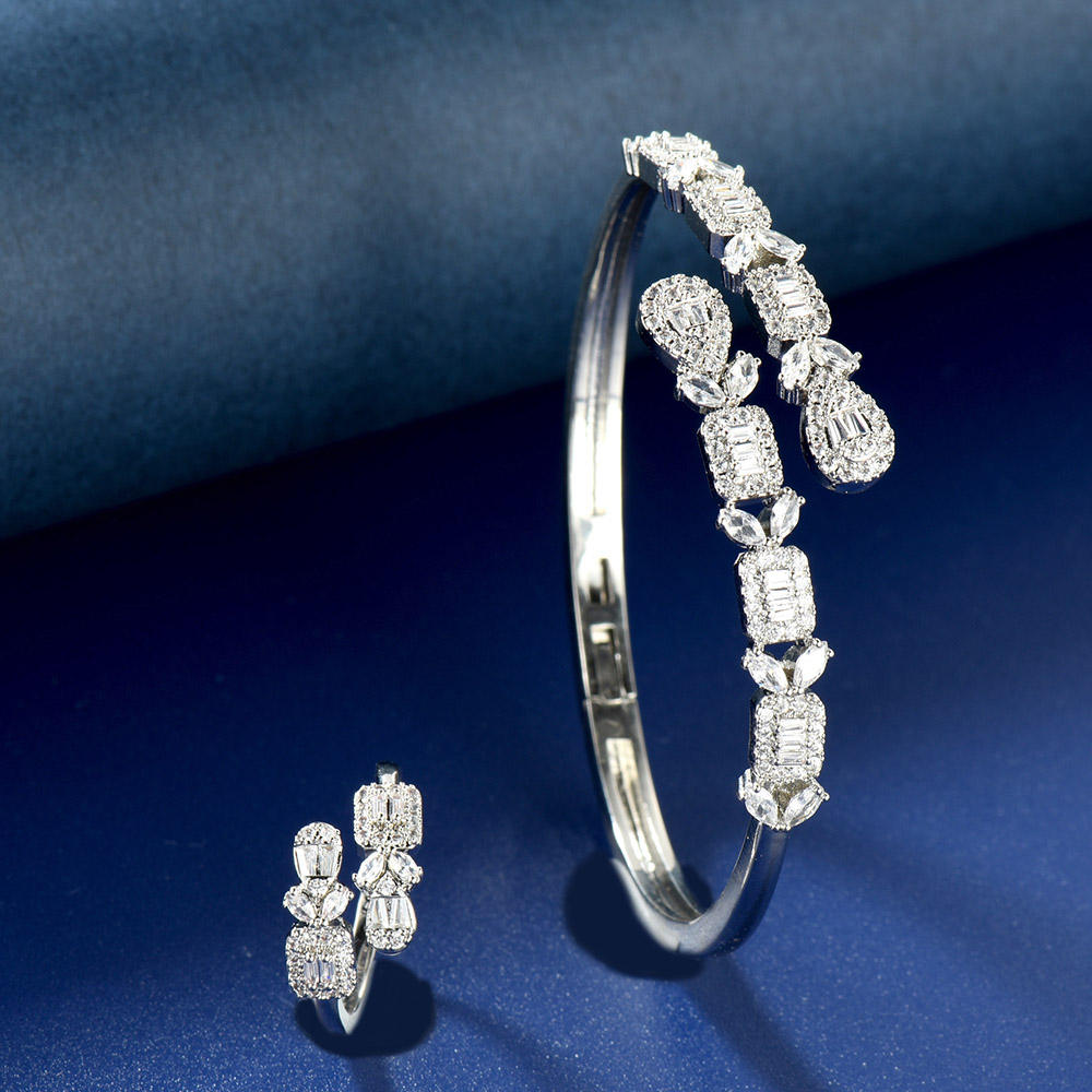 ชุบแพลทินัม