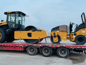ลูกกลิ้งยางนิวเมติกที่มีประสิทธิภาพ30TON ลูกกลิ้ง SPR300C ทำงานในสภาพทรายและอุณหภูมิสูงและใช้งานง่าย