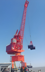 Gru a banchina da 20 tonnellate MQ2040 con 40 metri di lunghezza del braccio di 40 metri che luffa i componenti del nucleo del contenitore della gru, tra cui motore e motore - Product Image 3