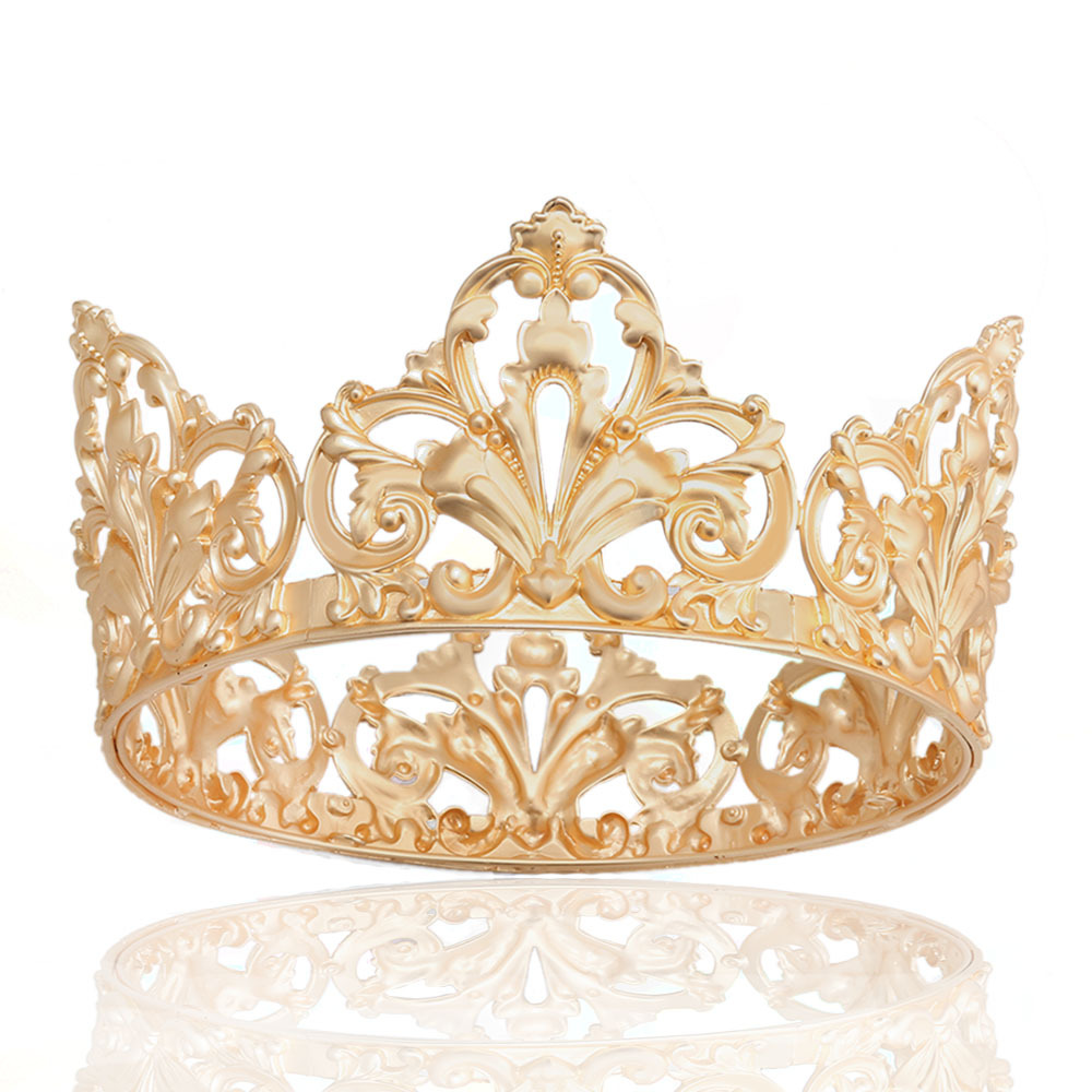 Peacock feather-style crown in gold