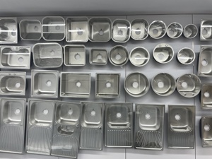 智能厨房水槽青铜灰色不锈钢瀑布，带喷头水龙头1碗滴工作站，带发光二极管温度显示