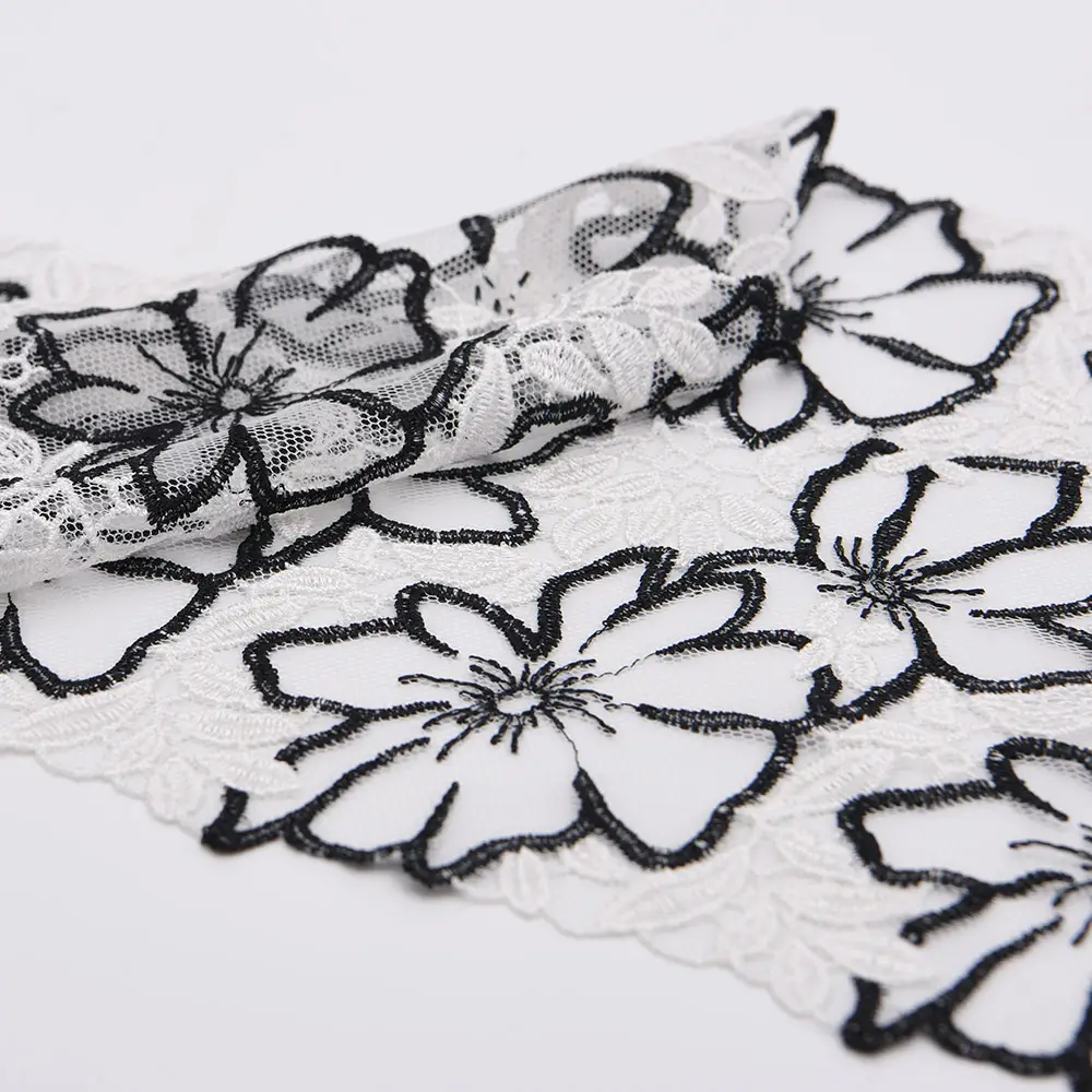 Tissu en Nylon de dentelle blanche creuse, nouvelle étoffe brodée de fleurs noires pour robe de mariée,