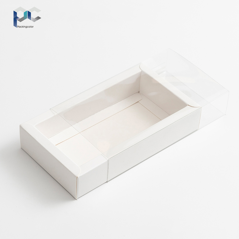 Couverture transparente en carton blanc