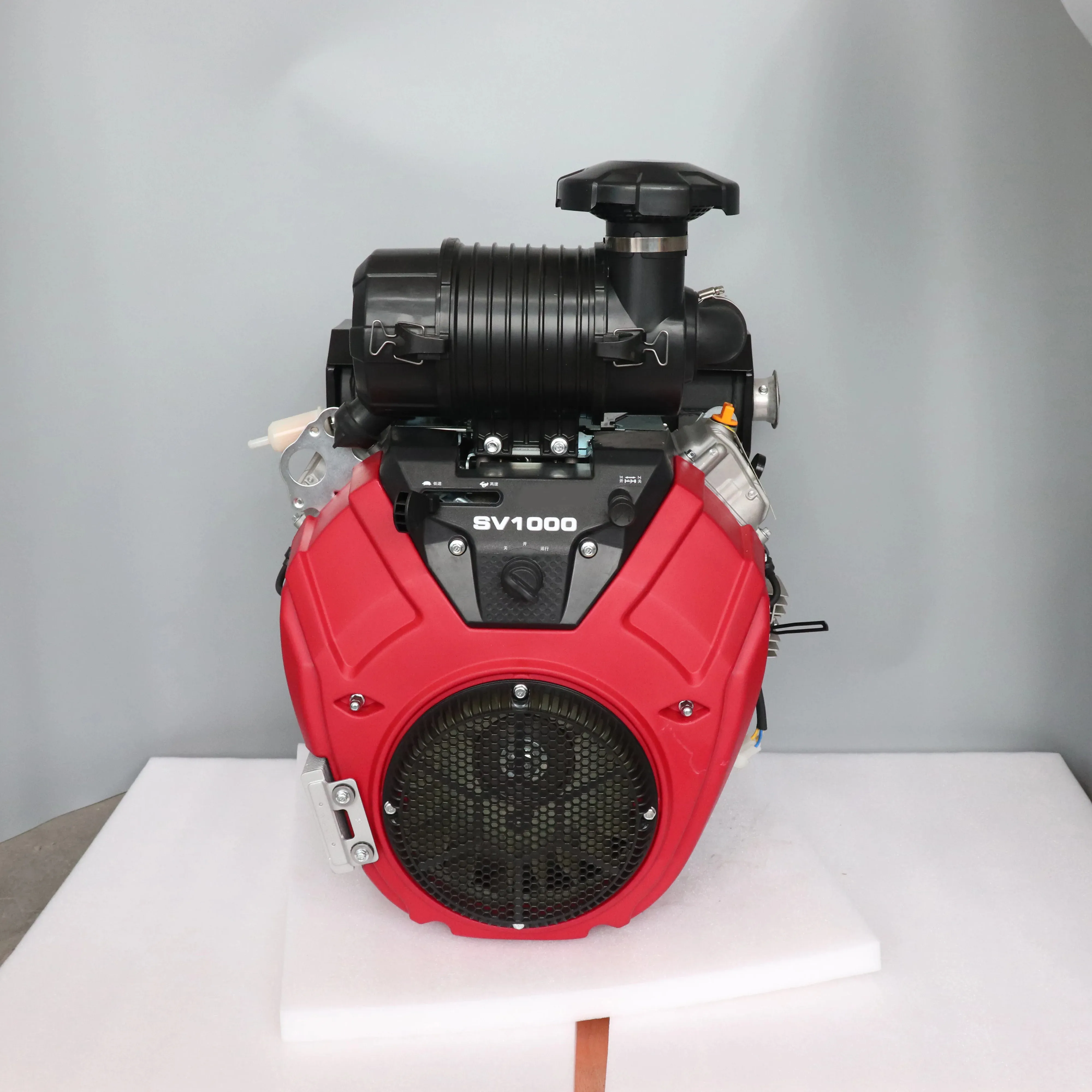 Büyük güç tedarikçisi 35HP yüksek kalite 2 silindirli benzinli motor 99çift silindir 35hp benzinli makine motoru