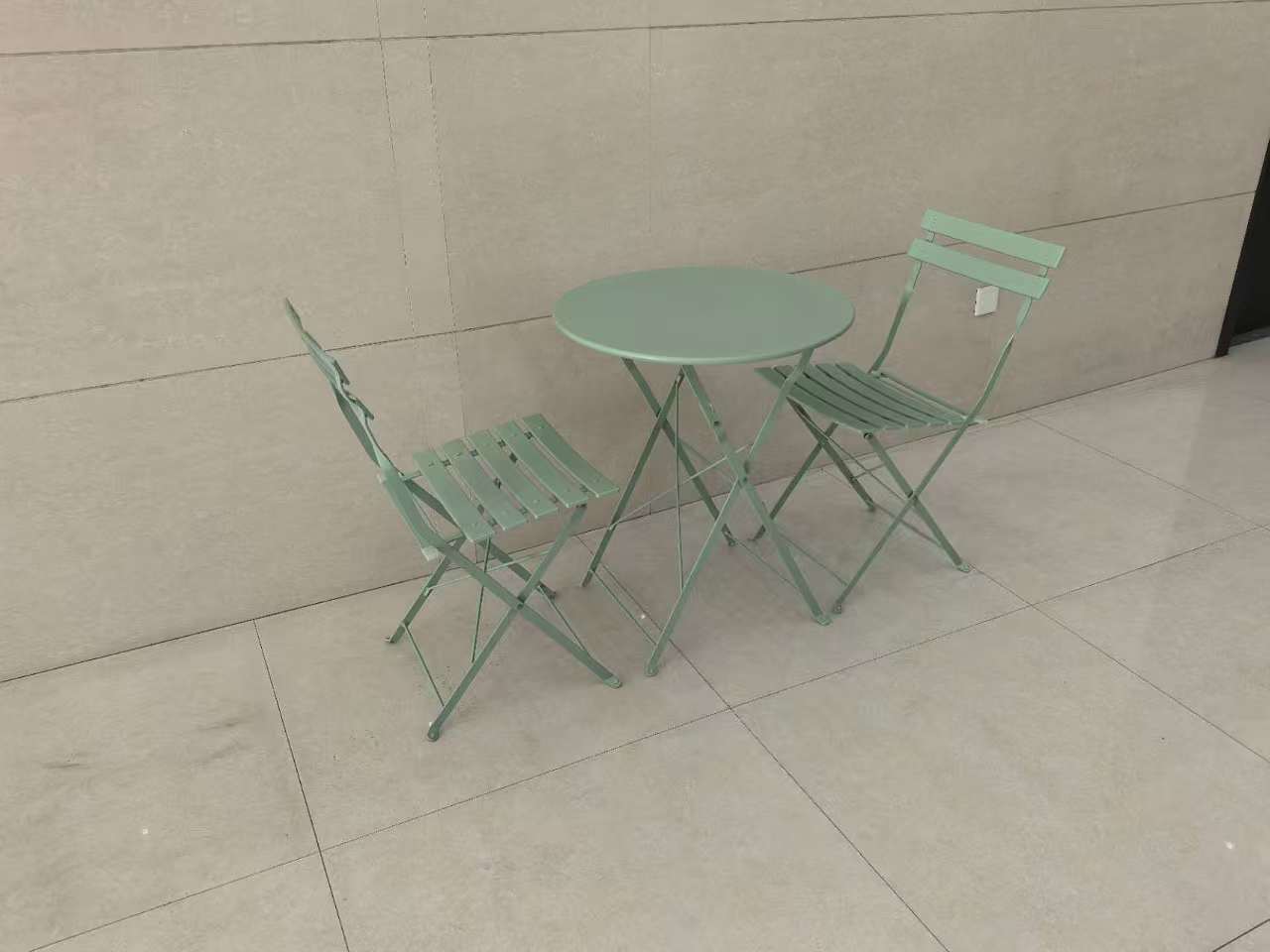 Green-one table and two chairs
