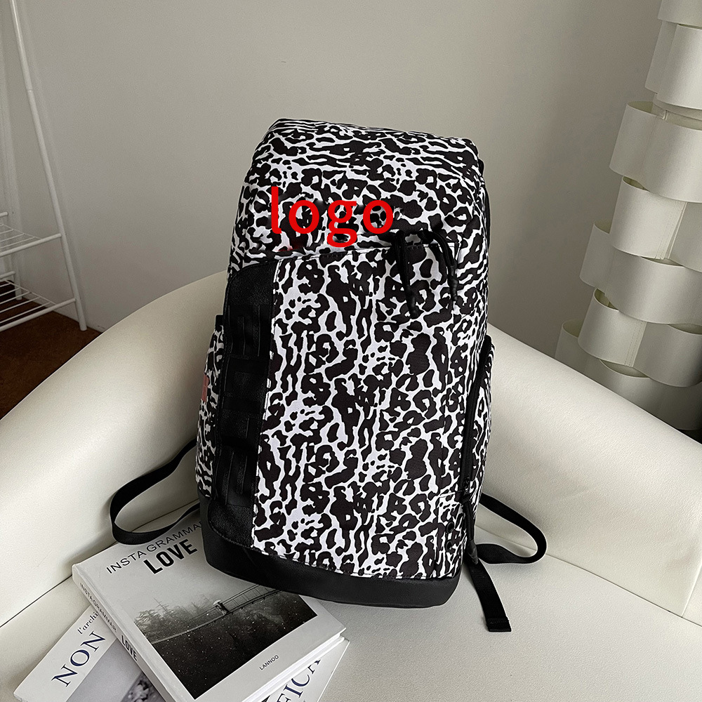 Leopard print white