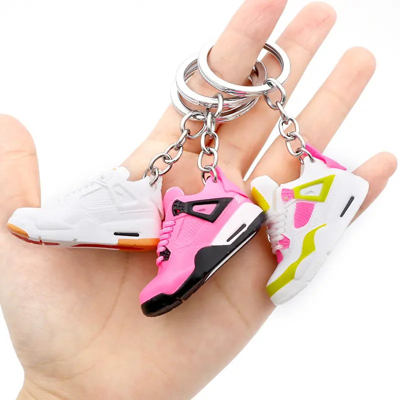 3D Sneaker Keychain Ins Giày móc chìa khóa treo phụ kiện mini giày dép với logo số lượng lớn PVC Sneaker mốt chủ chốt