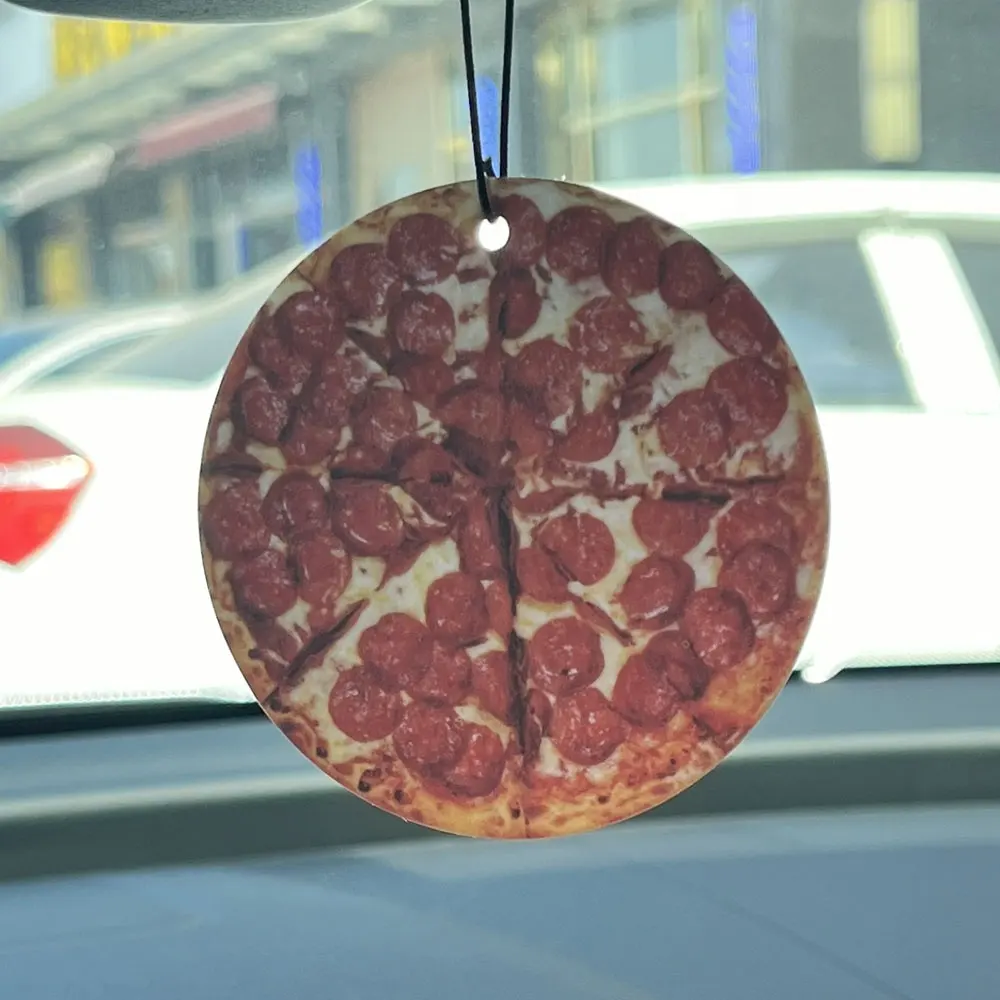 Vaste cadeaux personnalisé voiture désodorisant Pizza suspendu vue arrière solide papier diffuseur parfum pendentif saveur spéciale
