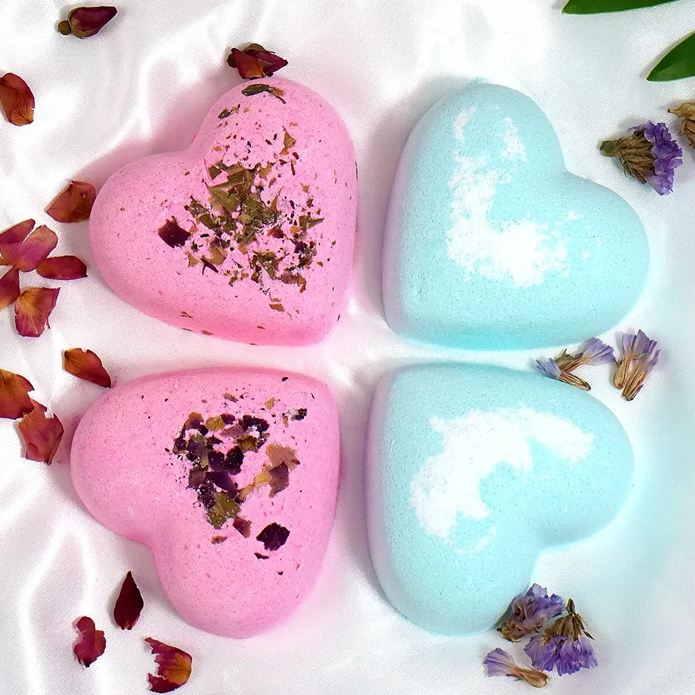 Bath Supplies Wholesale Heart Shapes Bath Salt Ball Cleansing Moisturizing Fizzy Bath Bombs With Petals
